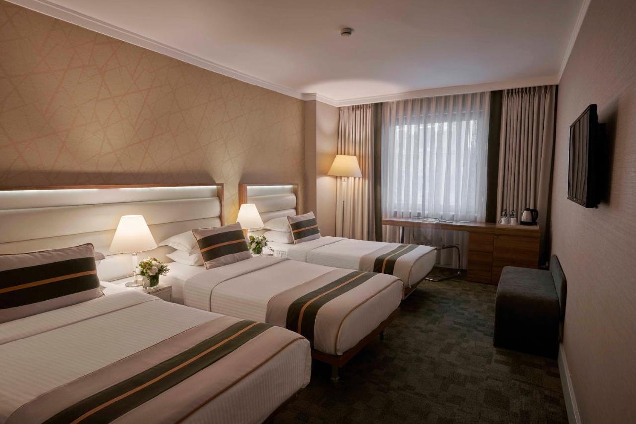 Richmond Hotel 4*