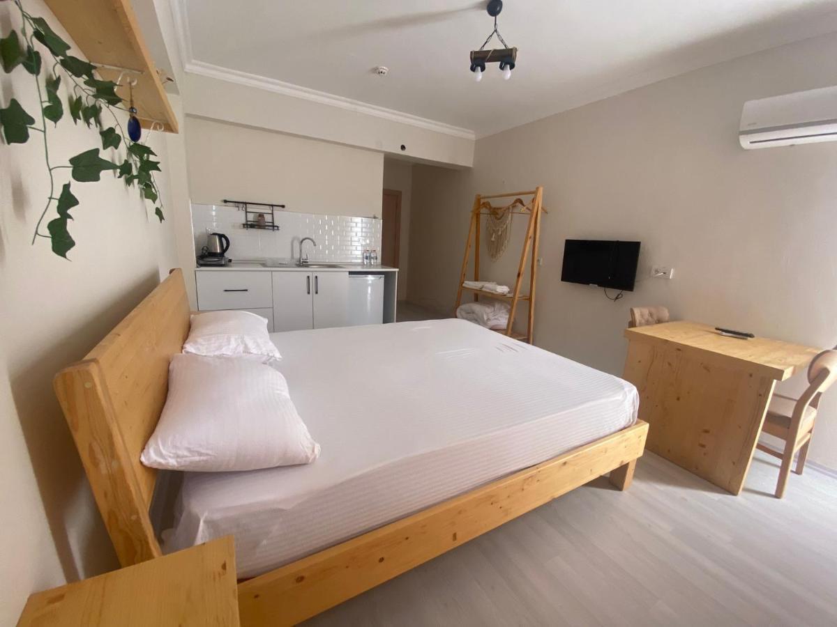 Santa Suites- Near Saint Nicholas Church Aparthotel