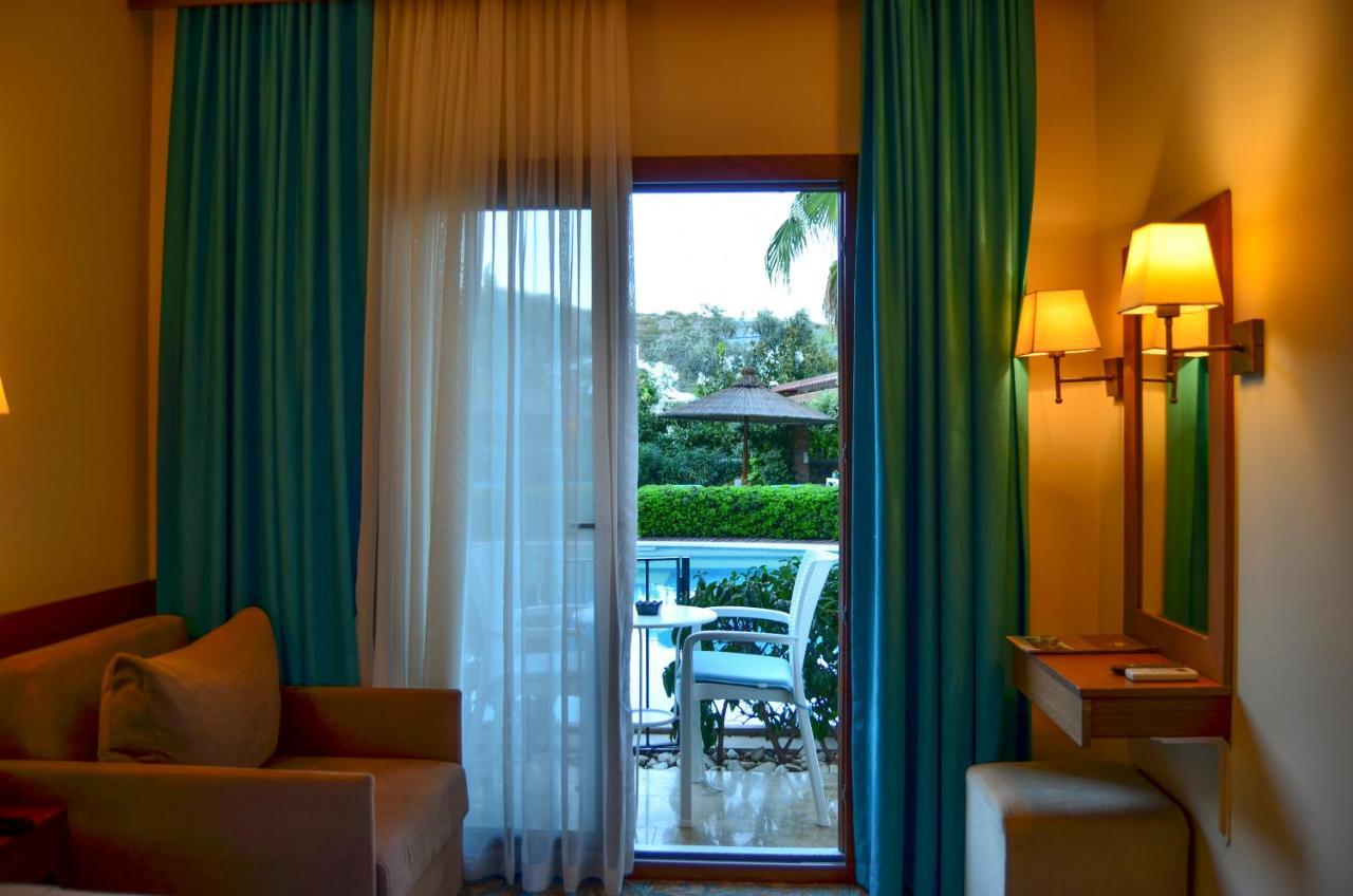 Liona & Hotel Gundogan (Bodrum)