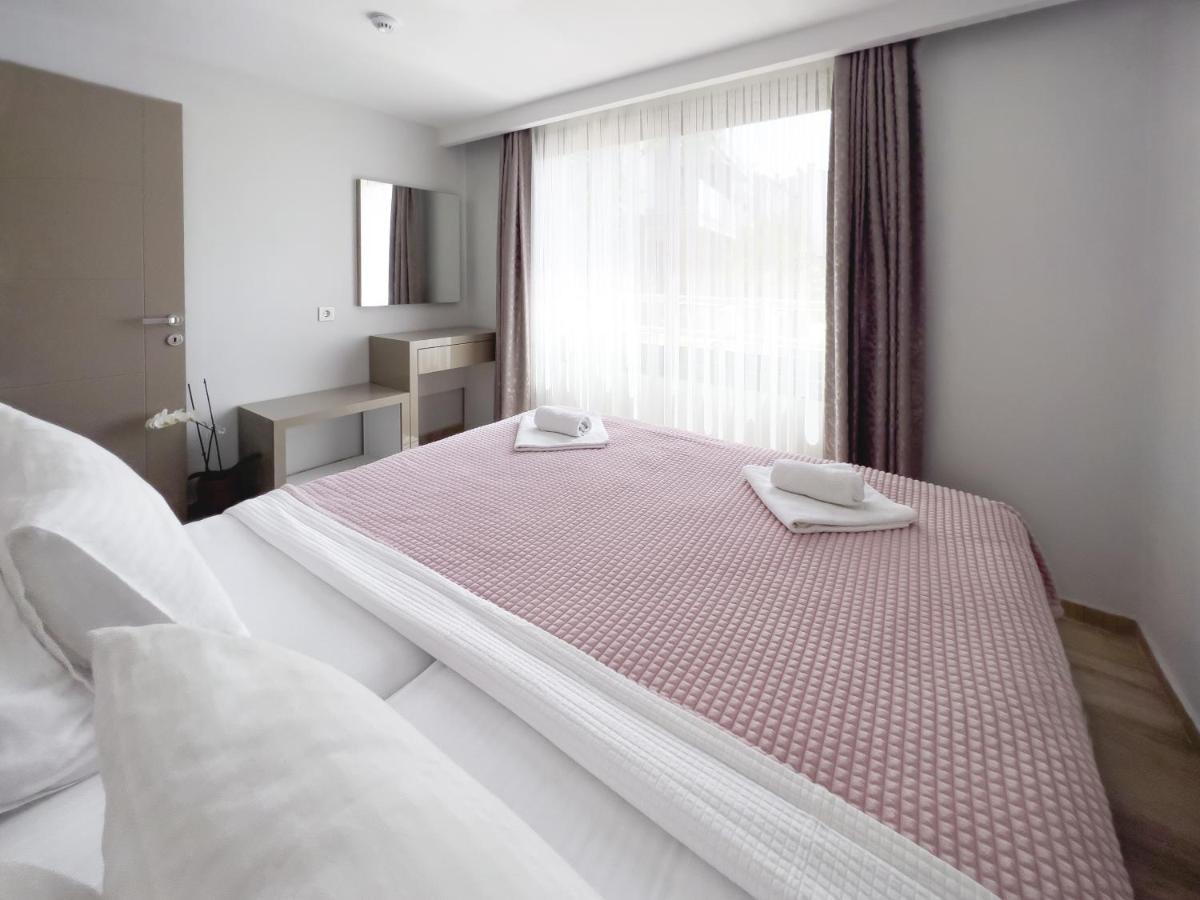 Aparthotel Azize