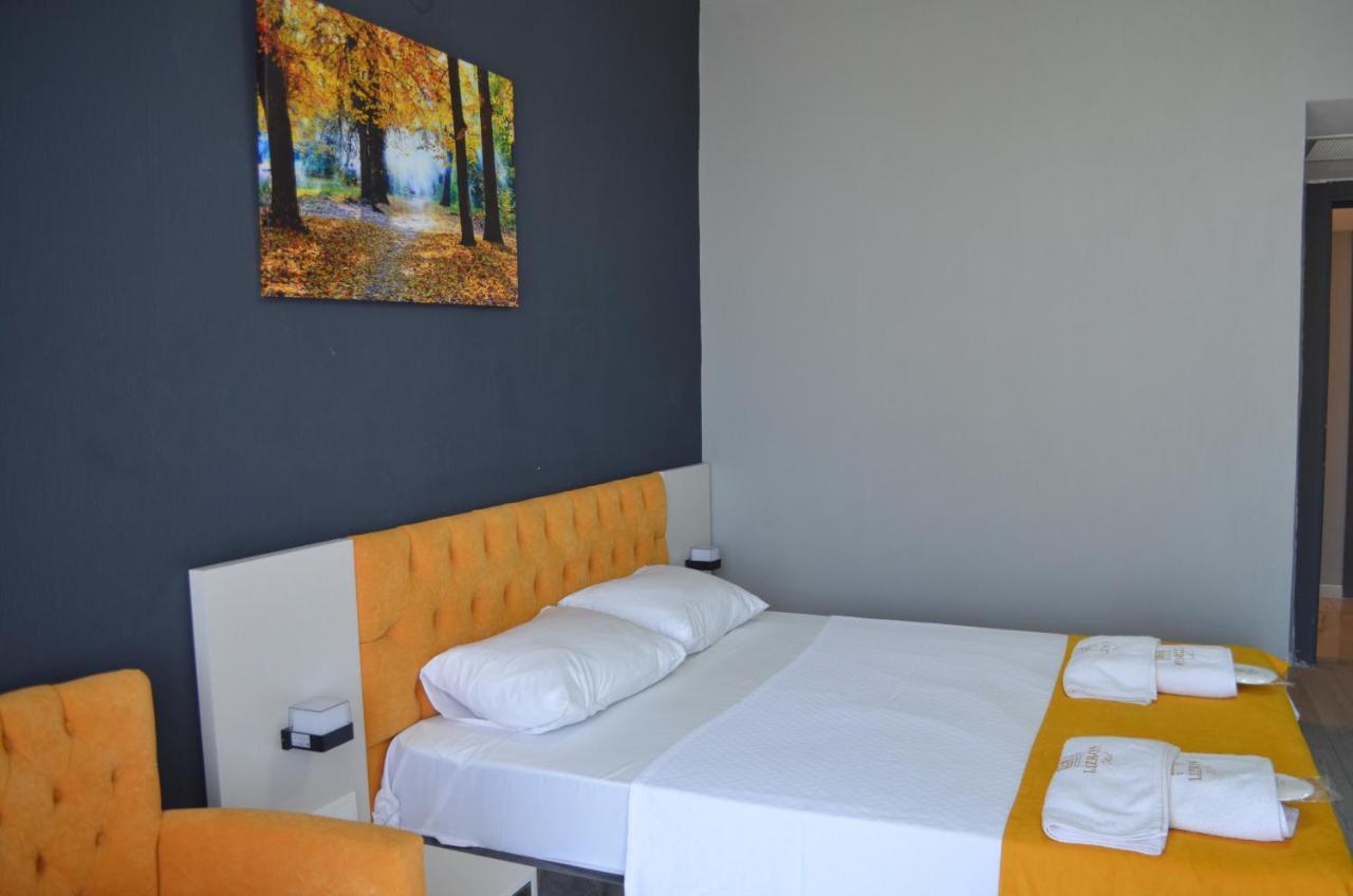 Hotel Lizbon *