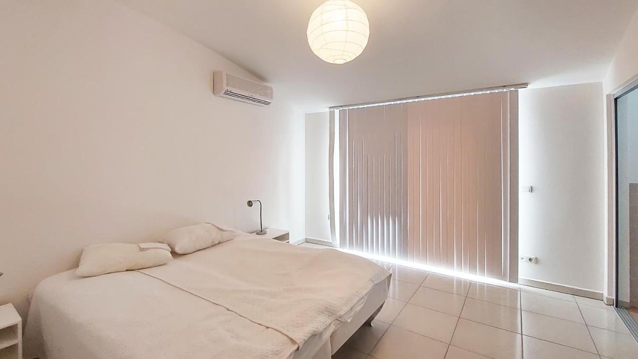 Sunset Beach Vip 1 Residences Apartment *