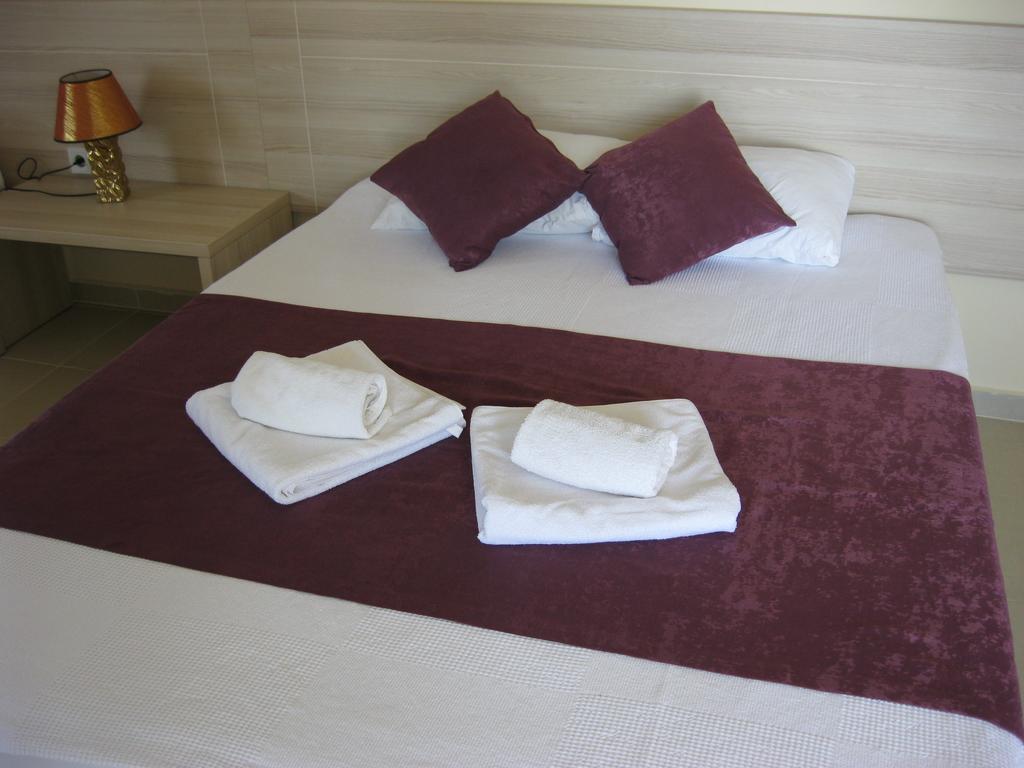 As Queen Hotel 3*