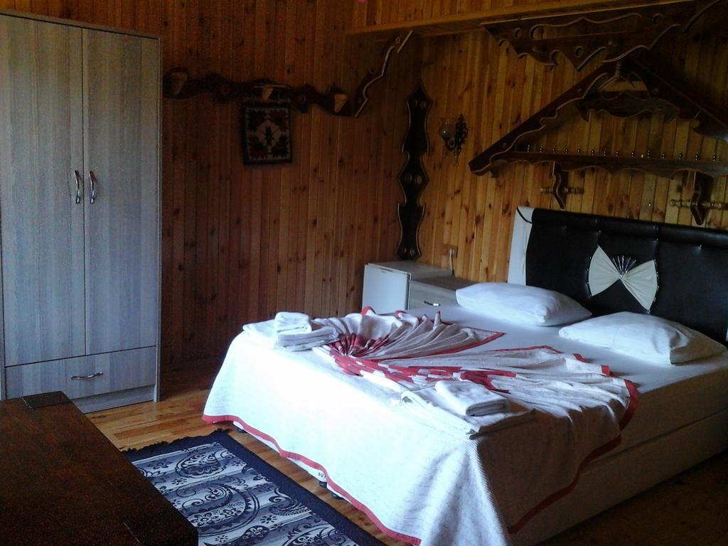 River Hotel Isakoy