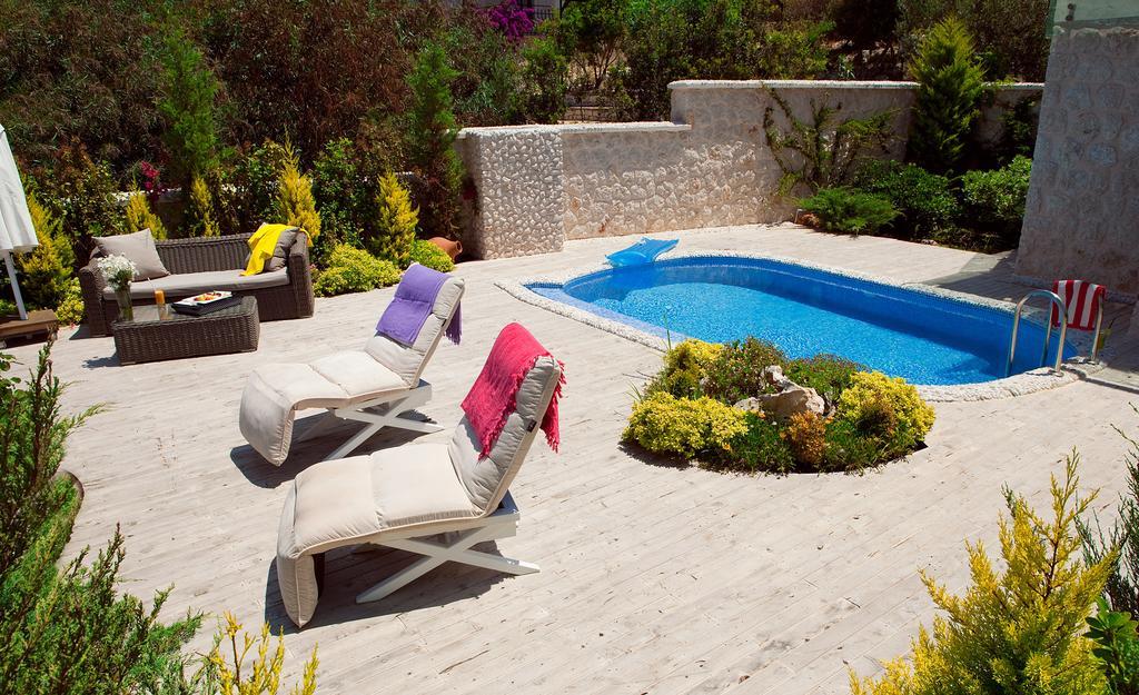 Peninsula Gardens - Adults Only 3*