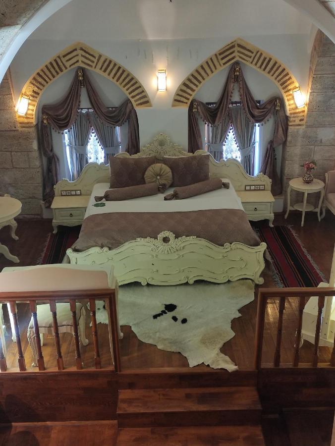 Behrampasa &cafe &restaurant Hotel 4*