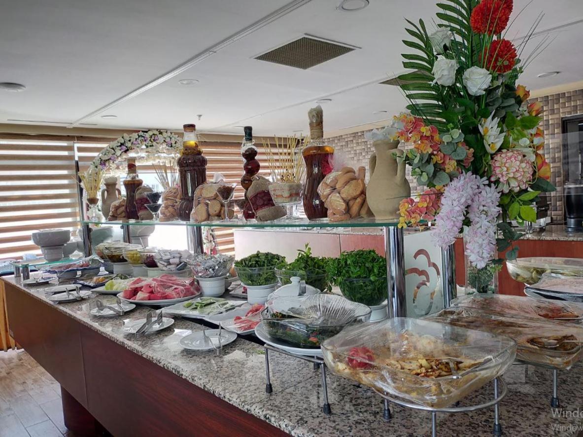Hotel Plaza 4*
