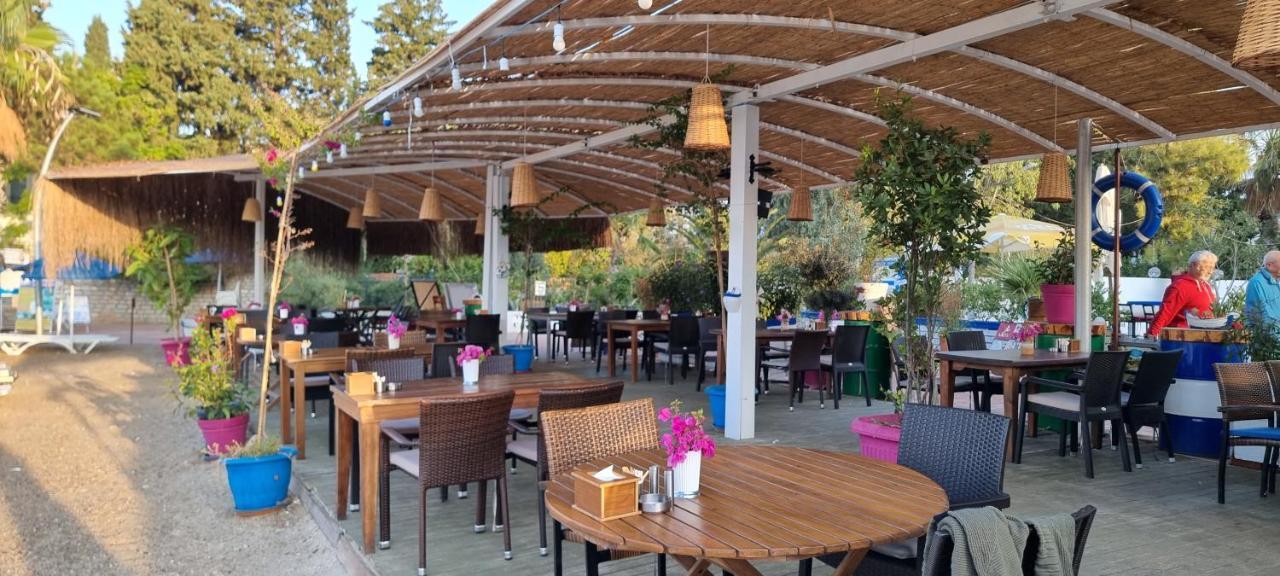Manuela Boutique 3*