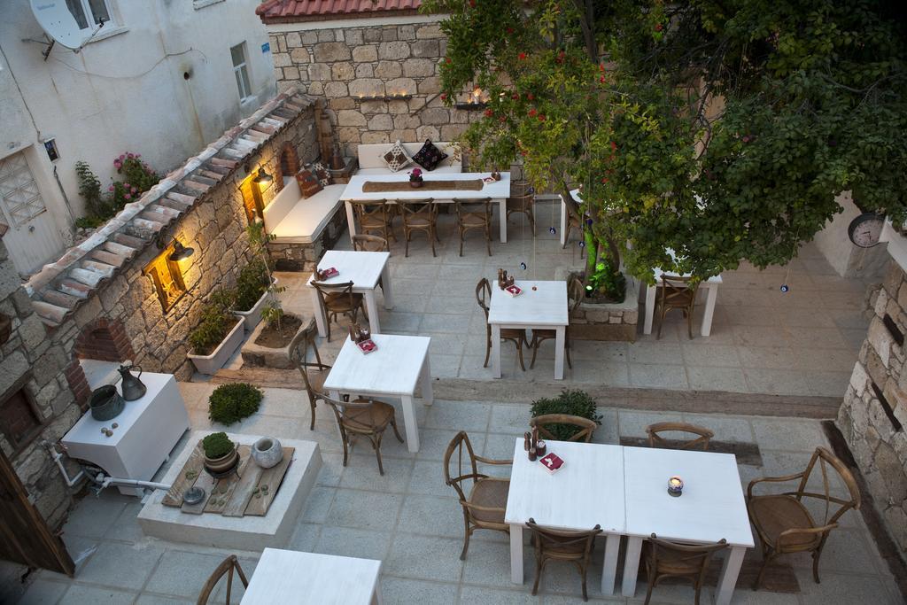 Fi̇li̇zce Konuk Evi * Alacati