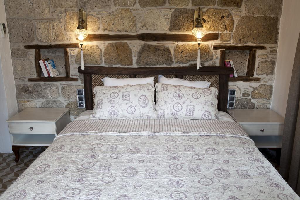 Fi̇li̇zce Konuk Evi Alacati