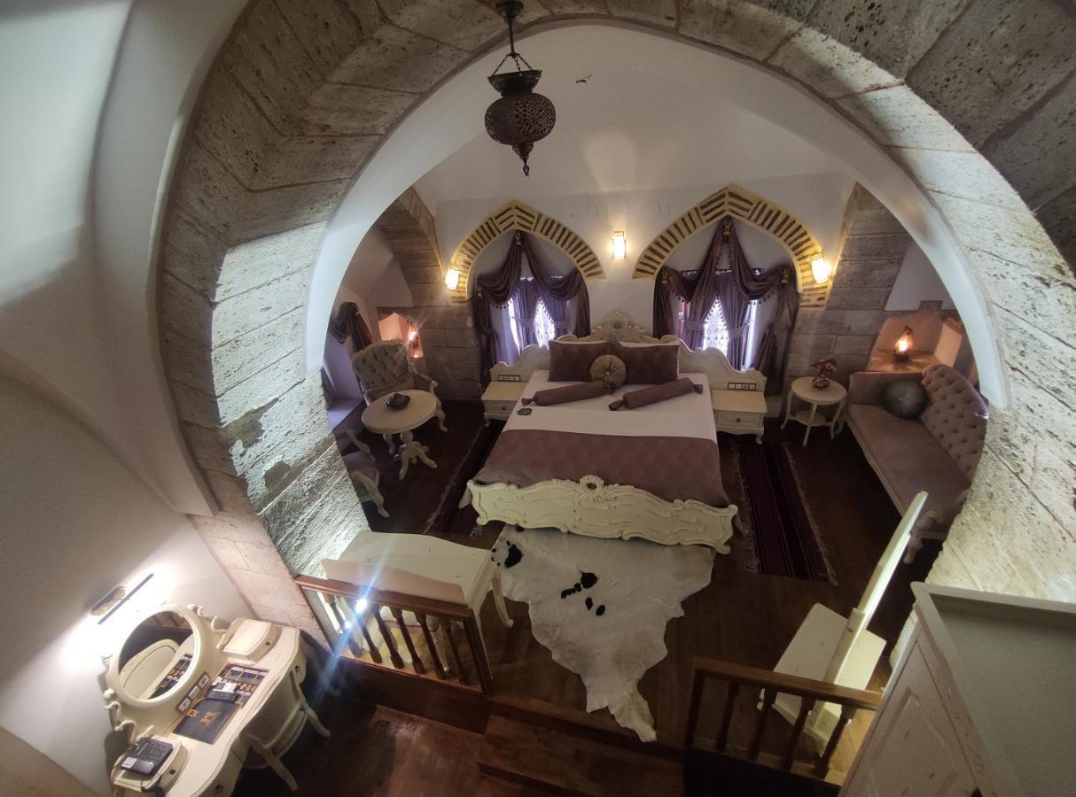 Hotel Behrampasa &cafe &restaurant 4*