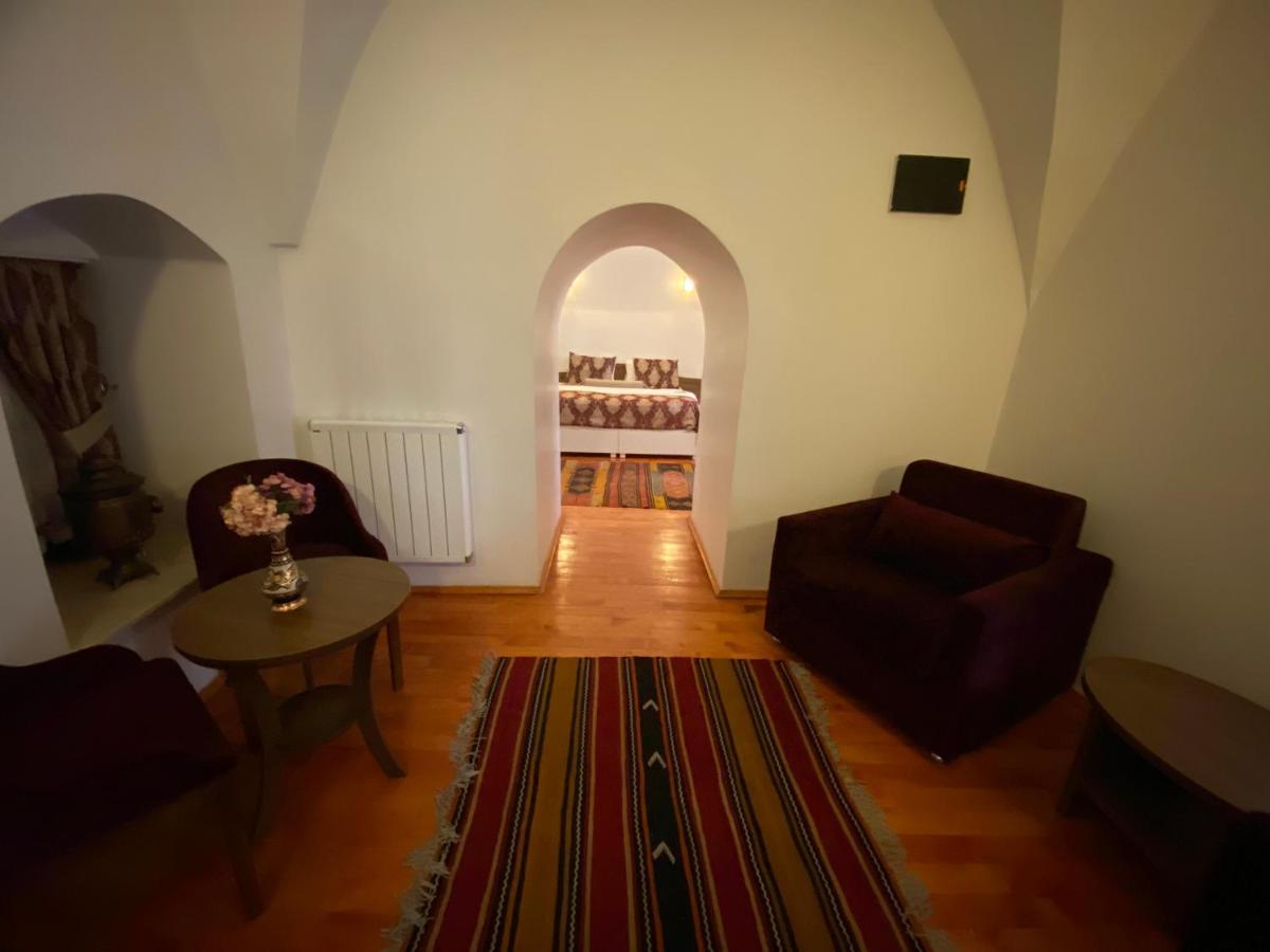 Hotel Behrampasa &cafe &restaurant