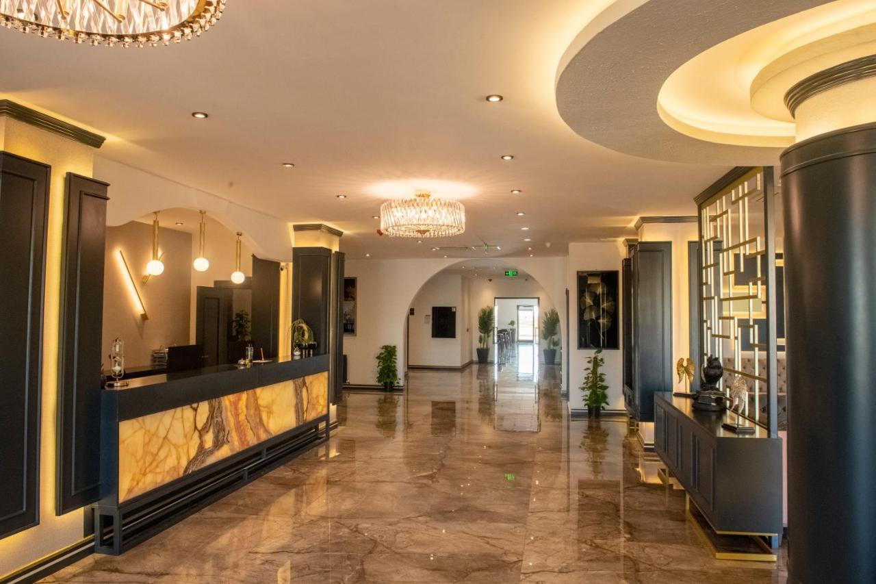 Royal & Hotel 4*