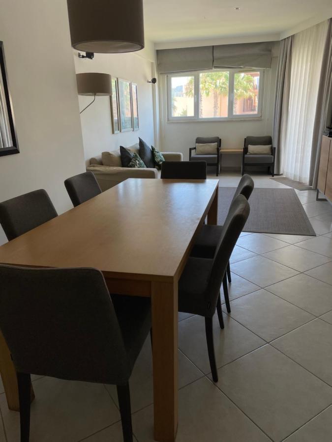 Golf Apartment *