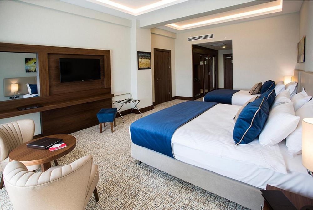 Ramada By Wyndham Yalova Hotel 4*