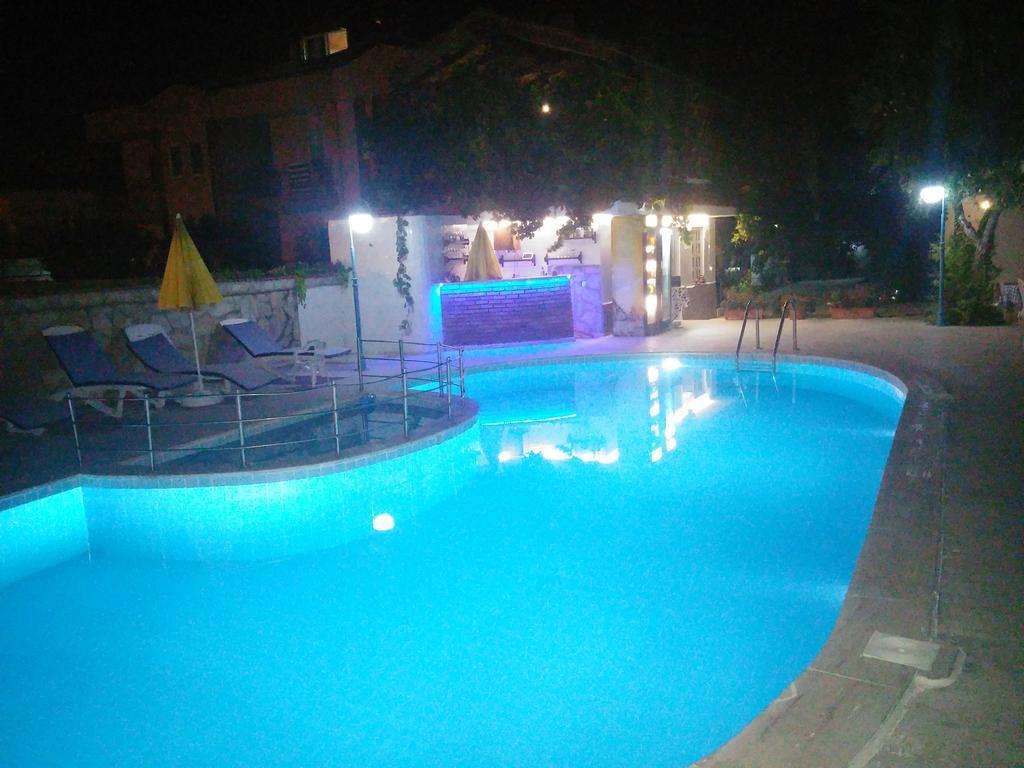Apartment Turtle Beach Bungalows *