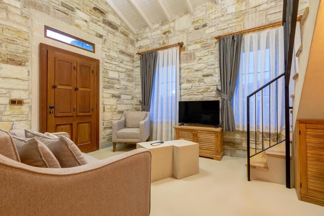 Navalia Hotel Foca