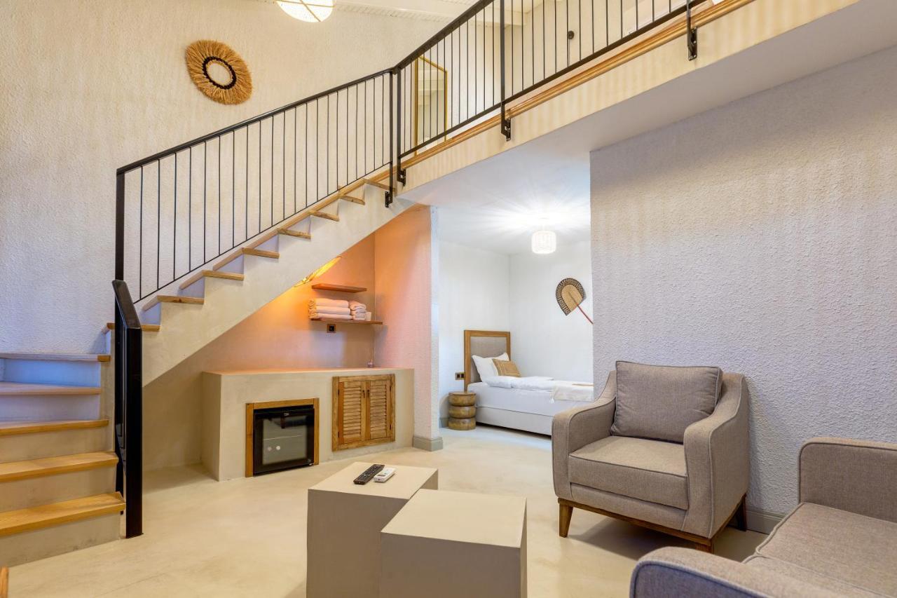 Navalia Hotel 2*