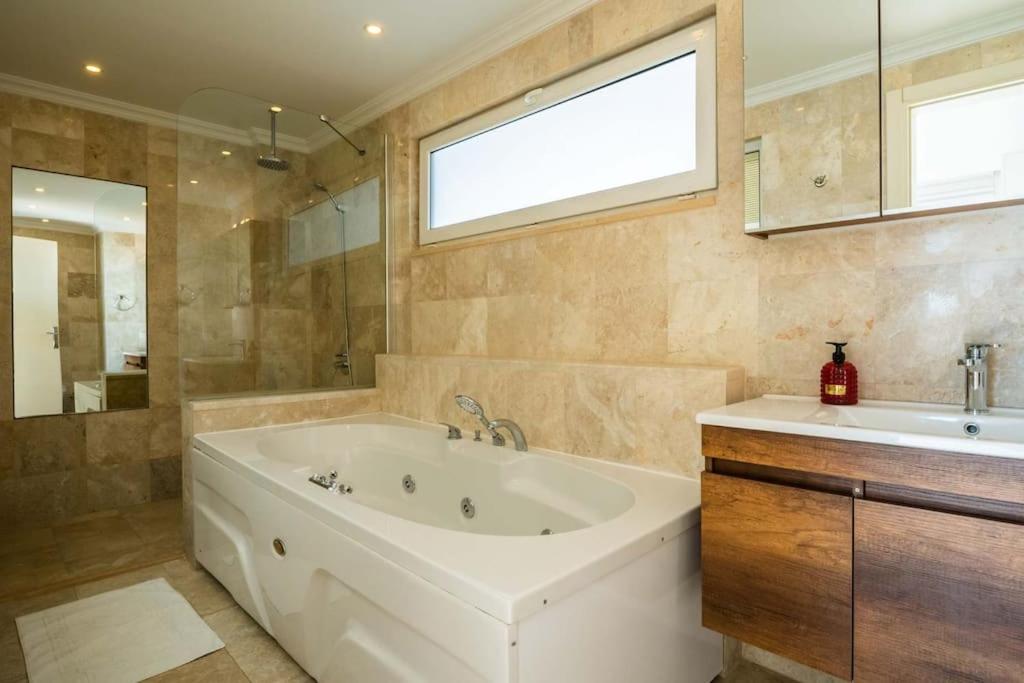 Fantastic Kalkan With Heated Infinity Pool & Amazing Sea Views Villa *