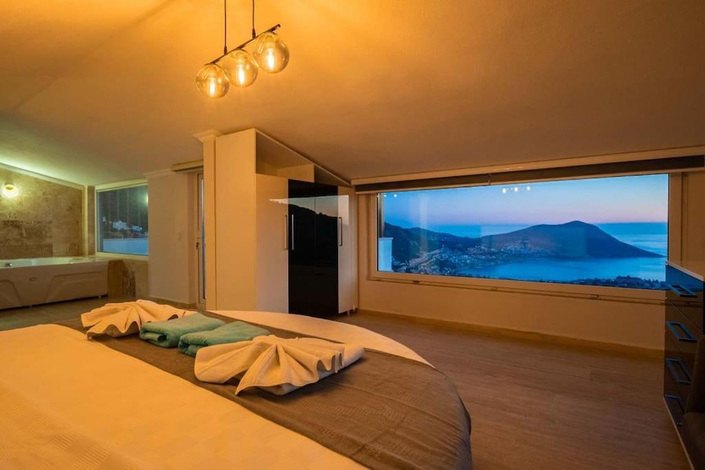 Fantastic Kalkan With Heated Infinity Pool & Amazing Sea Views Villa *