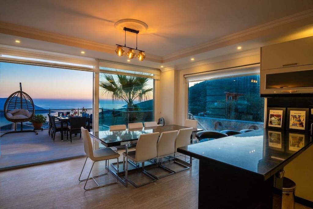 Fantastic Kalkan With Heated Infinity Pool & Amazing Sea Views
