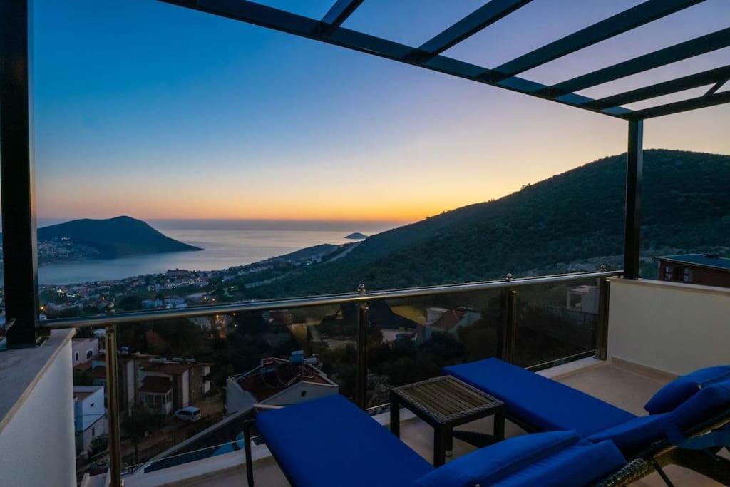 Villa Fantastic Kalkan With Heated Infinity Pool & Amazing Sea Views Kas