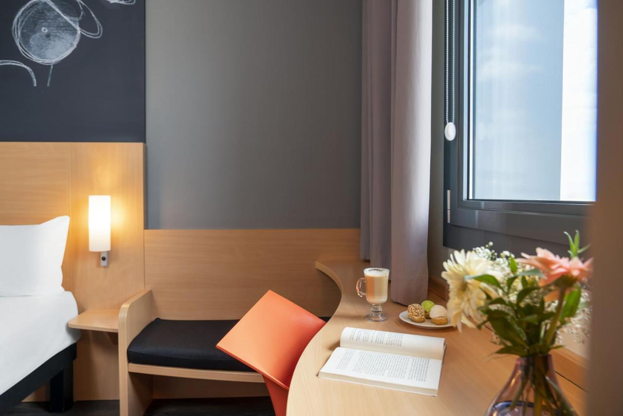 Hotel Ibis Airport 3*