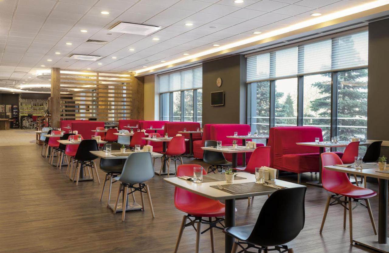 Hotel Ibis Airport 3*