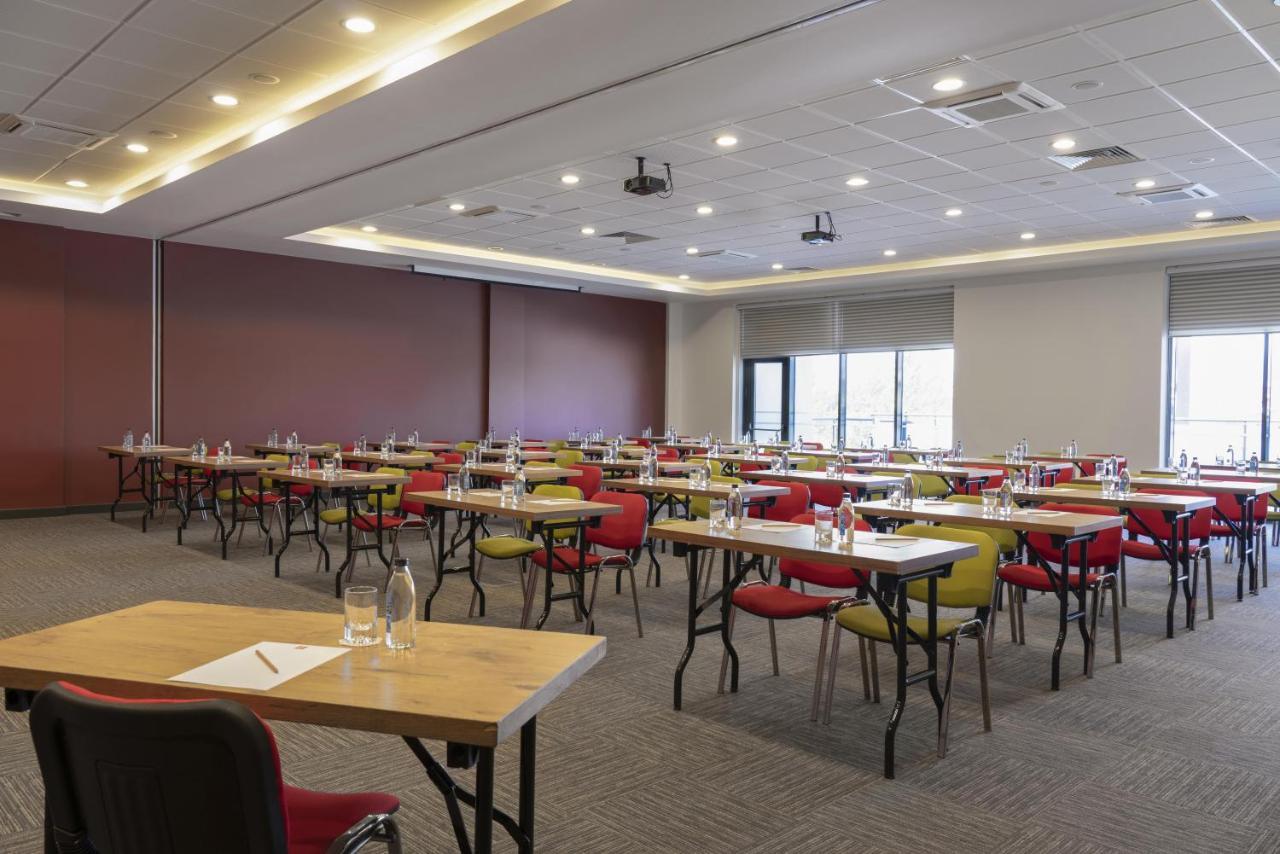 Hotel Ibis Airport