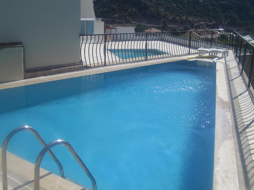 Aparthotel Es 2*