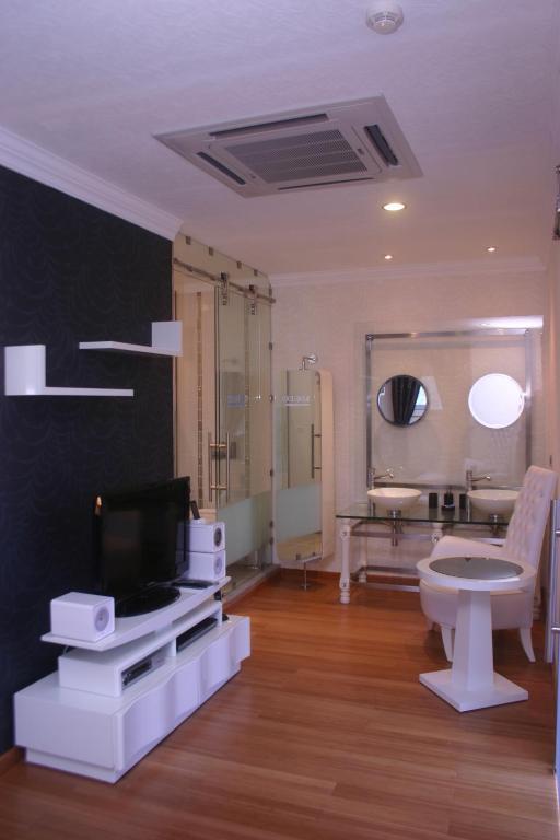 Hotel Devamli 3*