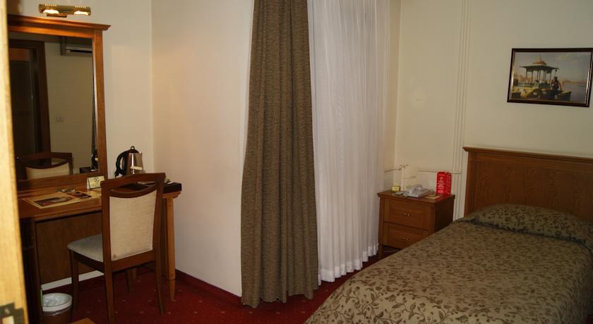 Central Hotel Hotel 4*