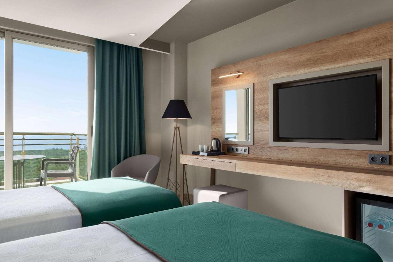 Ramada By Wyndham 3*