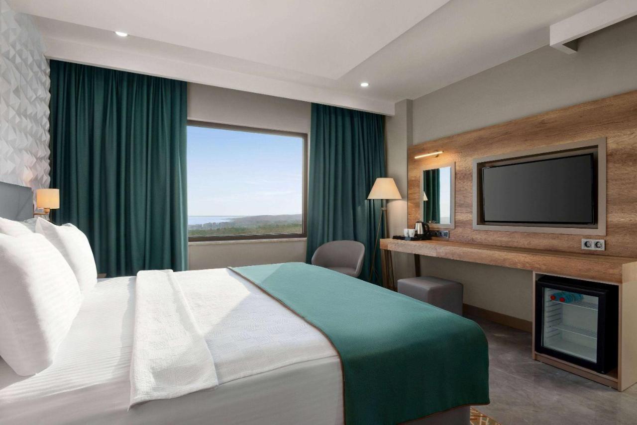 Hotel Ramada By Wyndham 3*