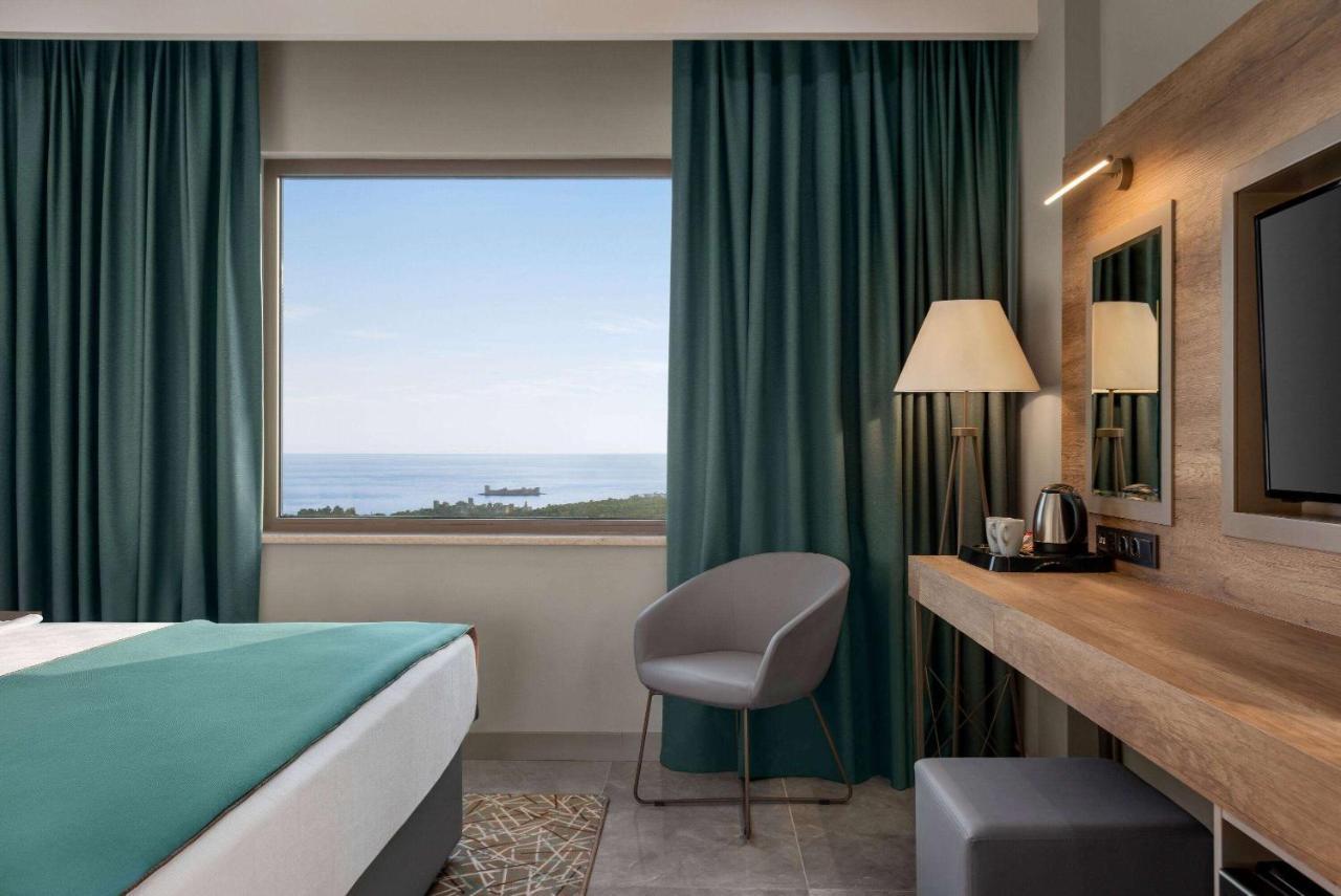 Ramada By Wyndham Hotel