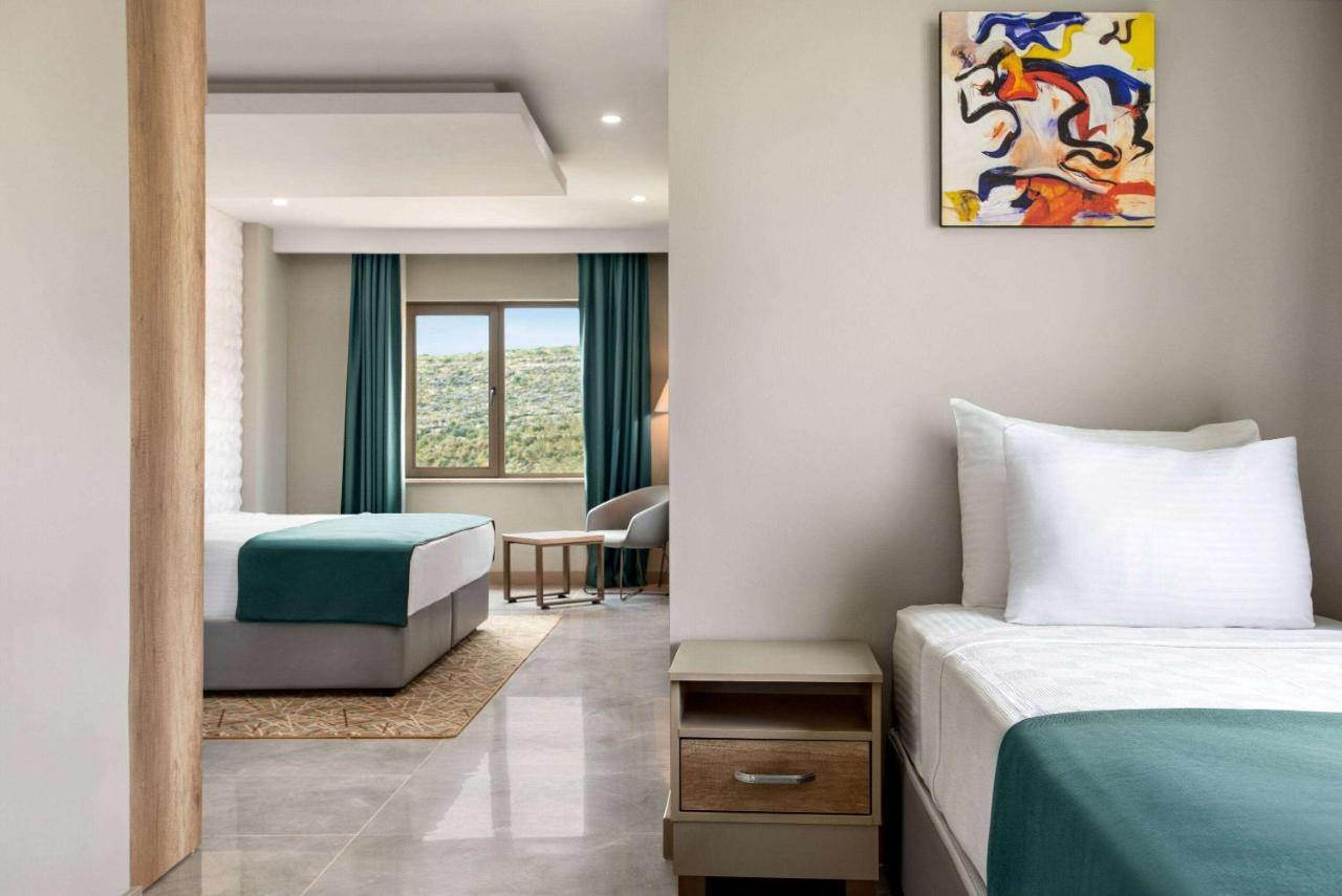 Ramada By Wyndham Hotel 3*