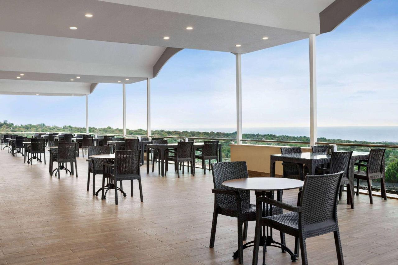 Ramada By Wyndham Hotel 3*