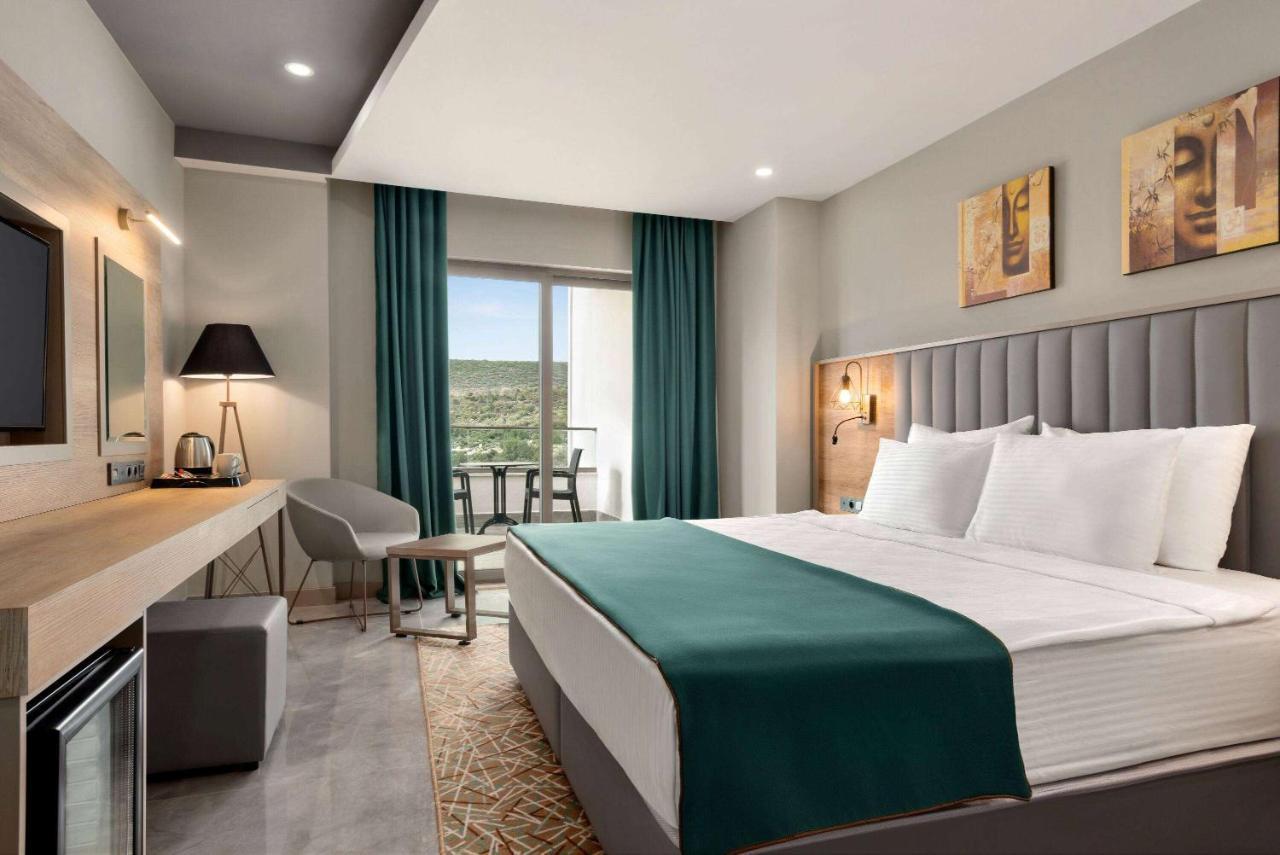 Ramada By Wyndham 3*