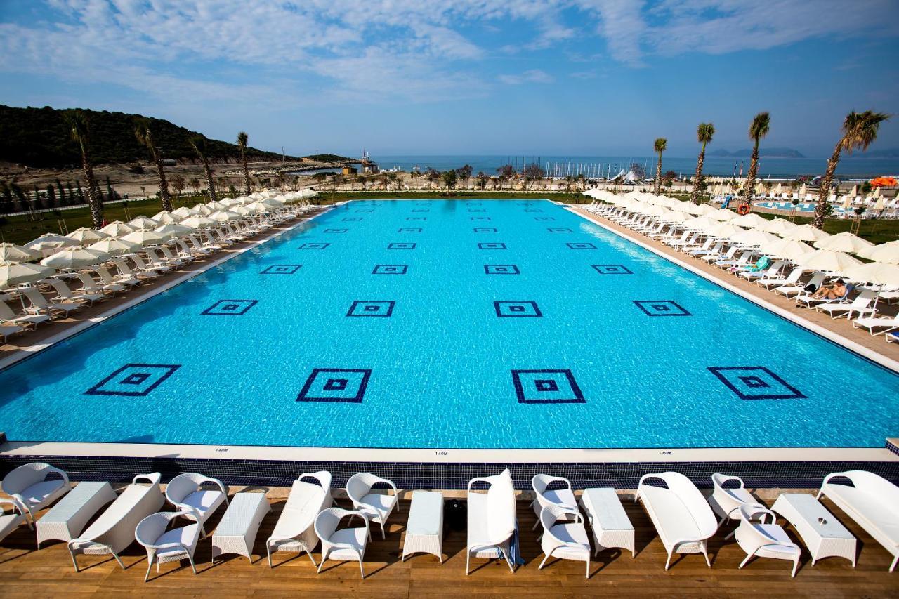Hotel Andriake Club