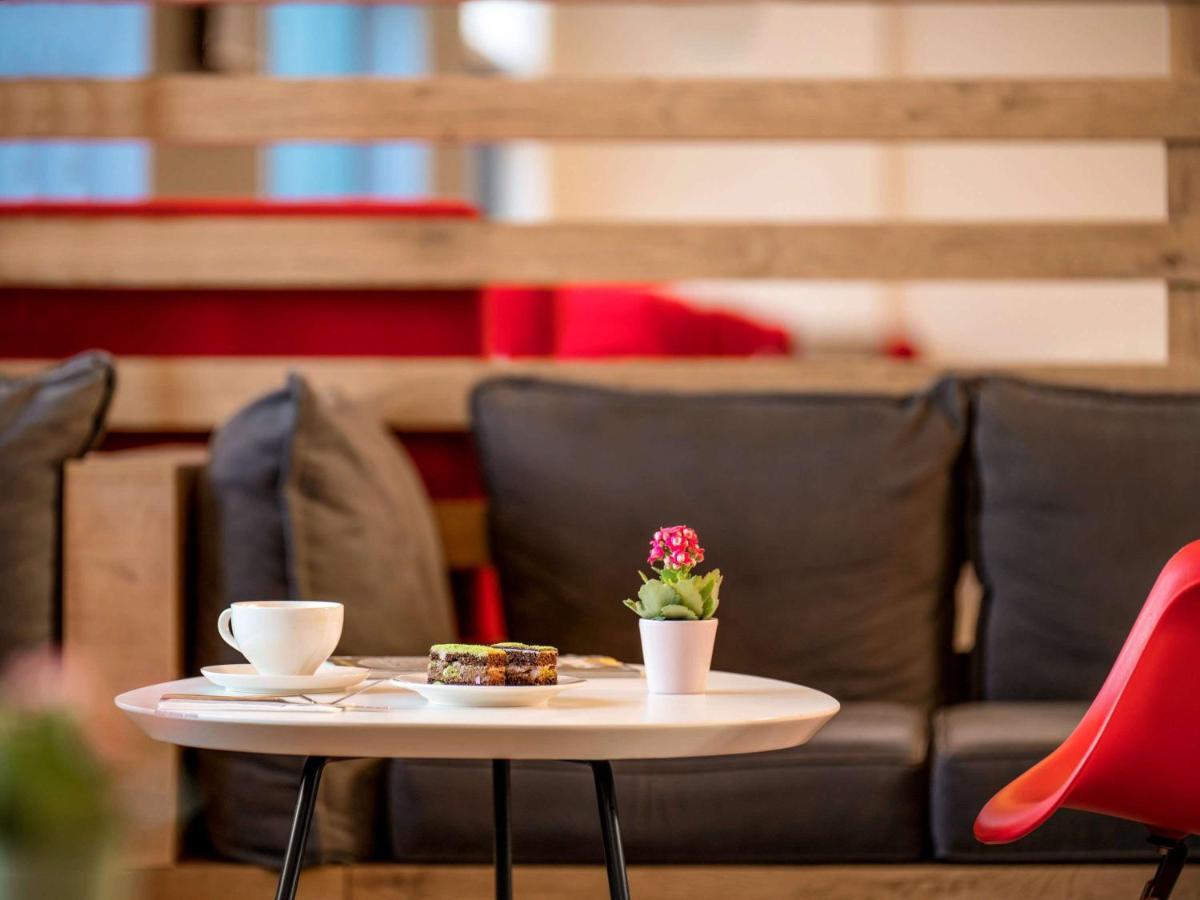 Ibis Airport Hotel 3*