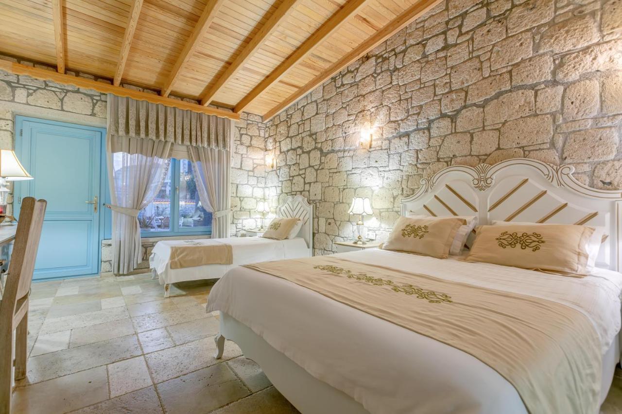 Fora 2* Alacati