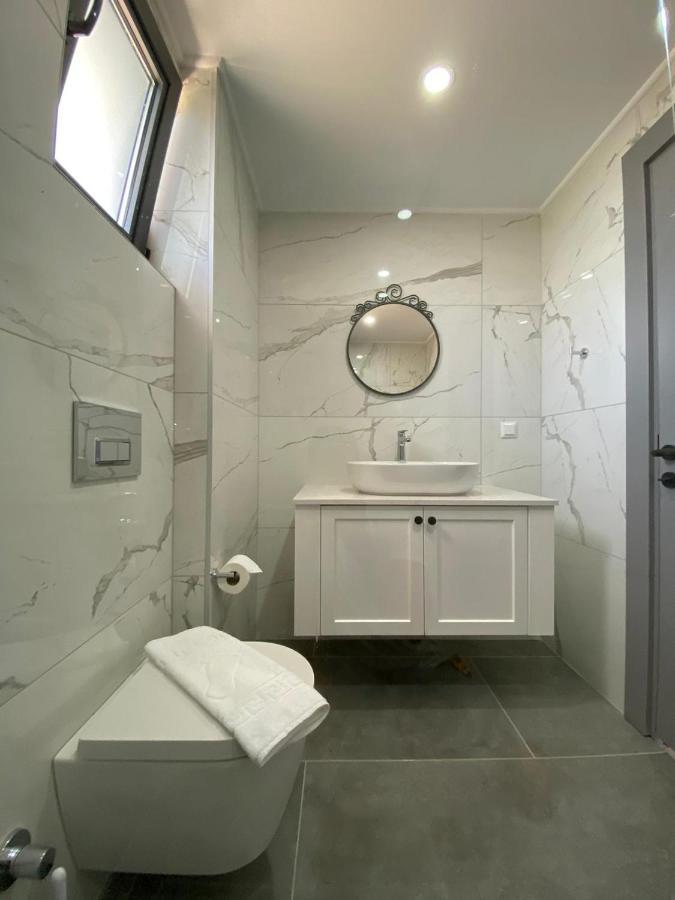 Hemera Apartment *