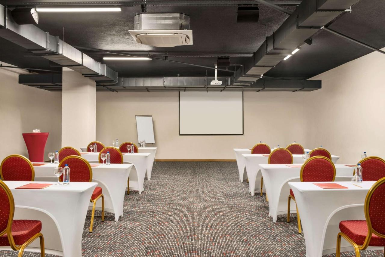 Hotel Ramada Plaza By Wyndham