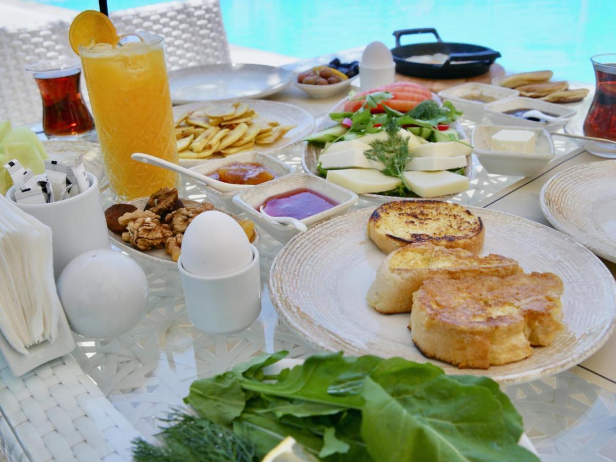 Naz Gocek (Fethiye)