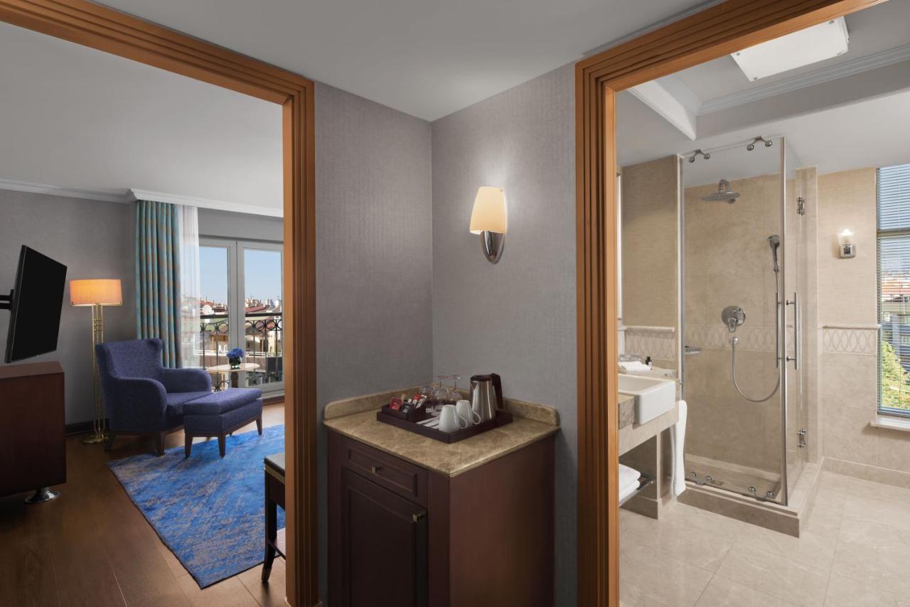 Divan Hotel