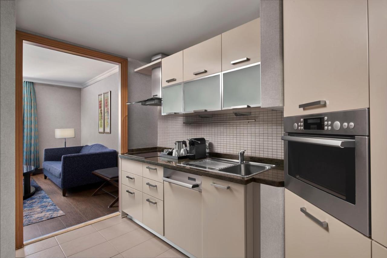 Divan Hotel 5*