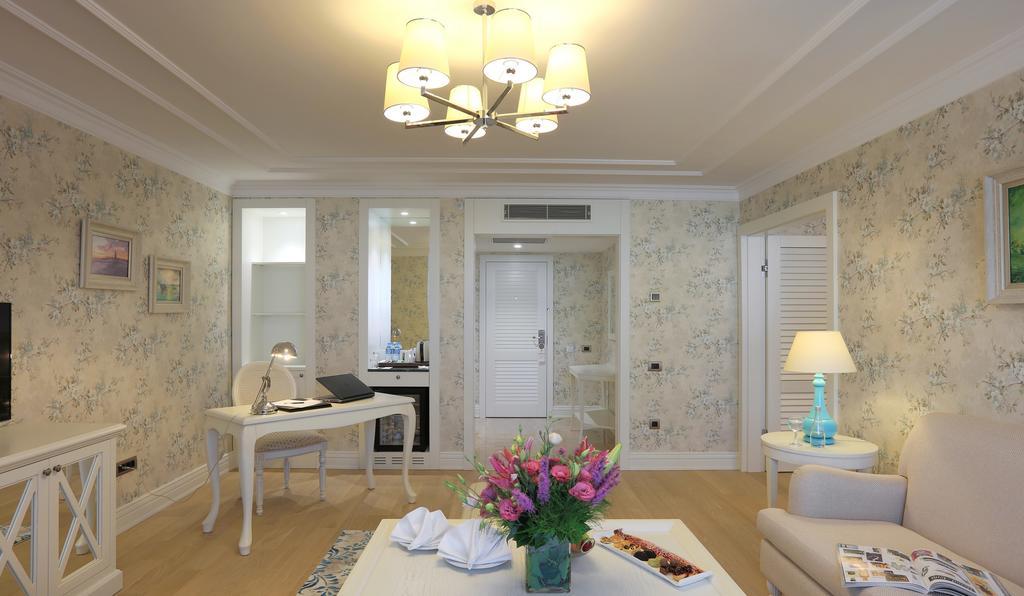 Latanya Hotel 5*