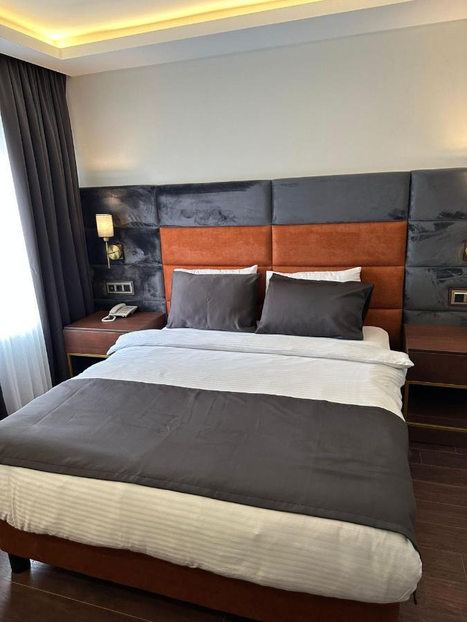 Royal & Hotel 4*