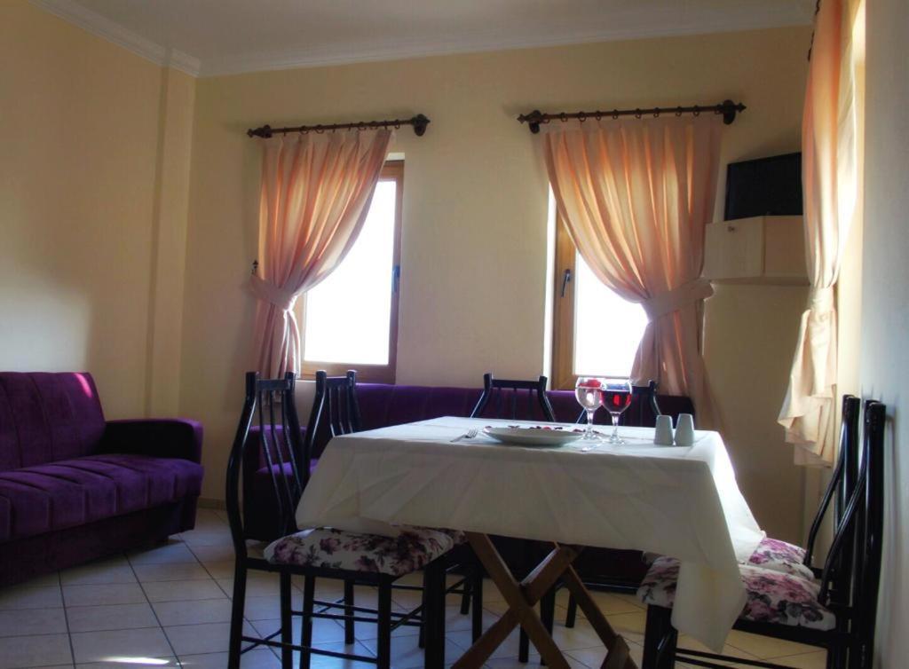 Ozukara 2 Aparthotel 3*