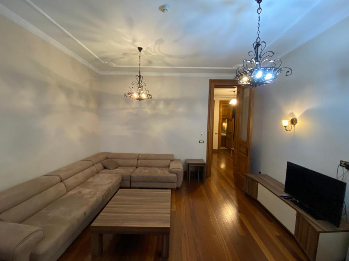 Aslan Apartment